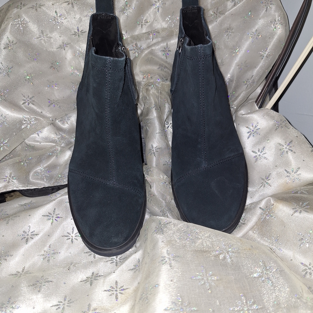 Toms Dark Suede Ankle Booties - Picture 10 of 16